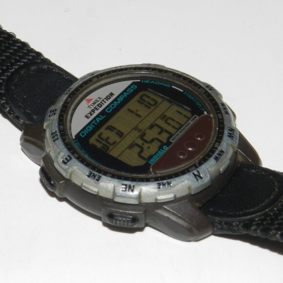 Vintage Timex Expedition Digital Compass Watch Men Black Strap Band New Battery - Picture 4 of 14